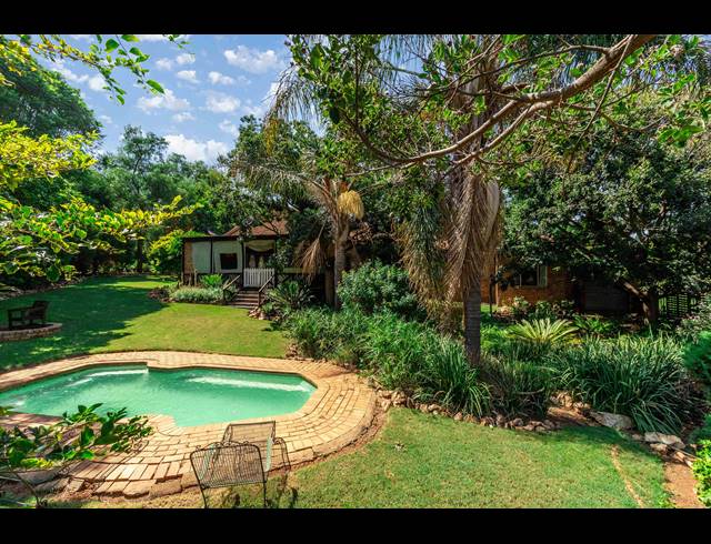 4 BEDROOM FREEHOLD FOR SALE IN BRANDVLEI AH